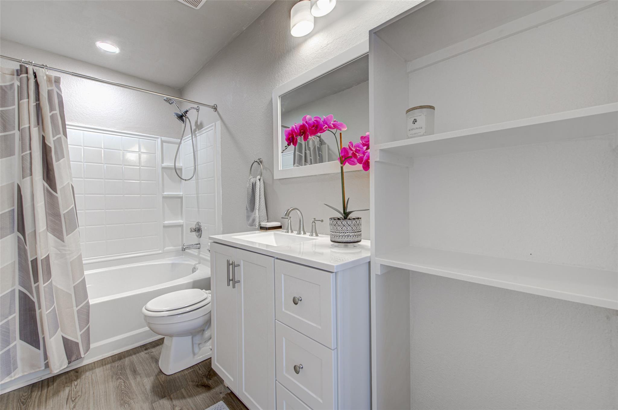 6709 Doyal Dr, Austin, TX 78747