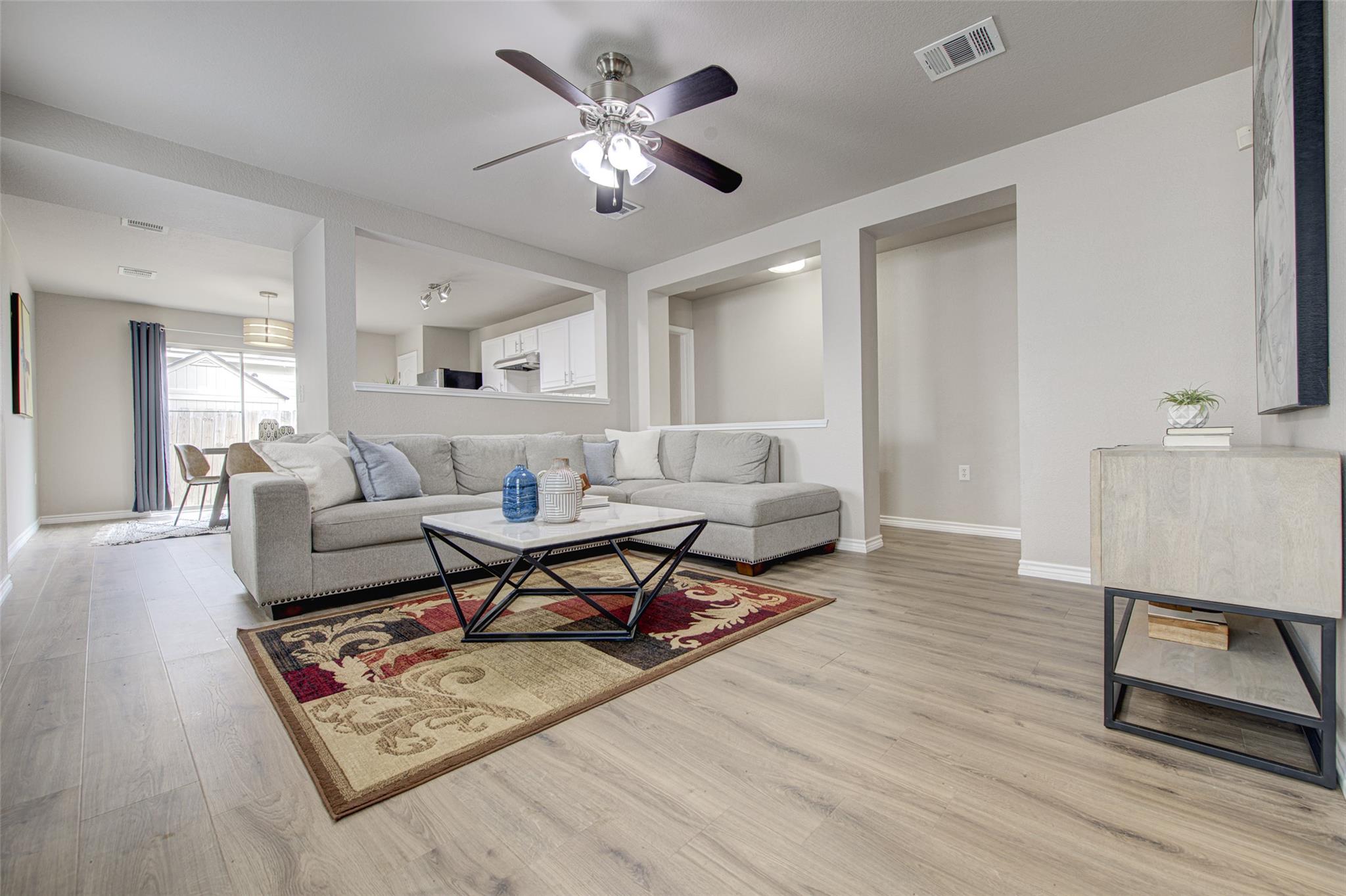 6709 Doyal Dr, Austin, TX 78747