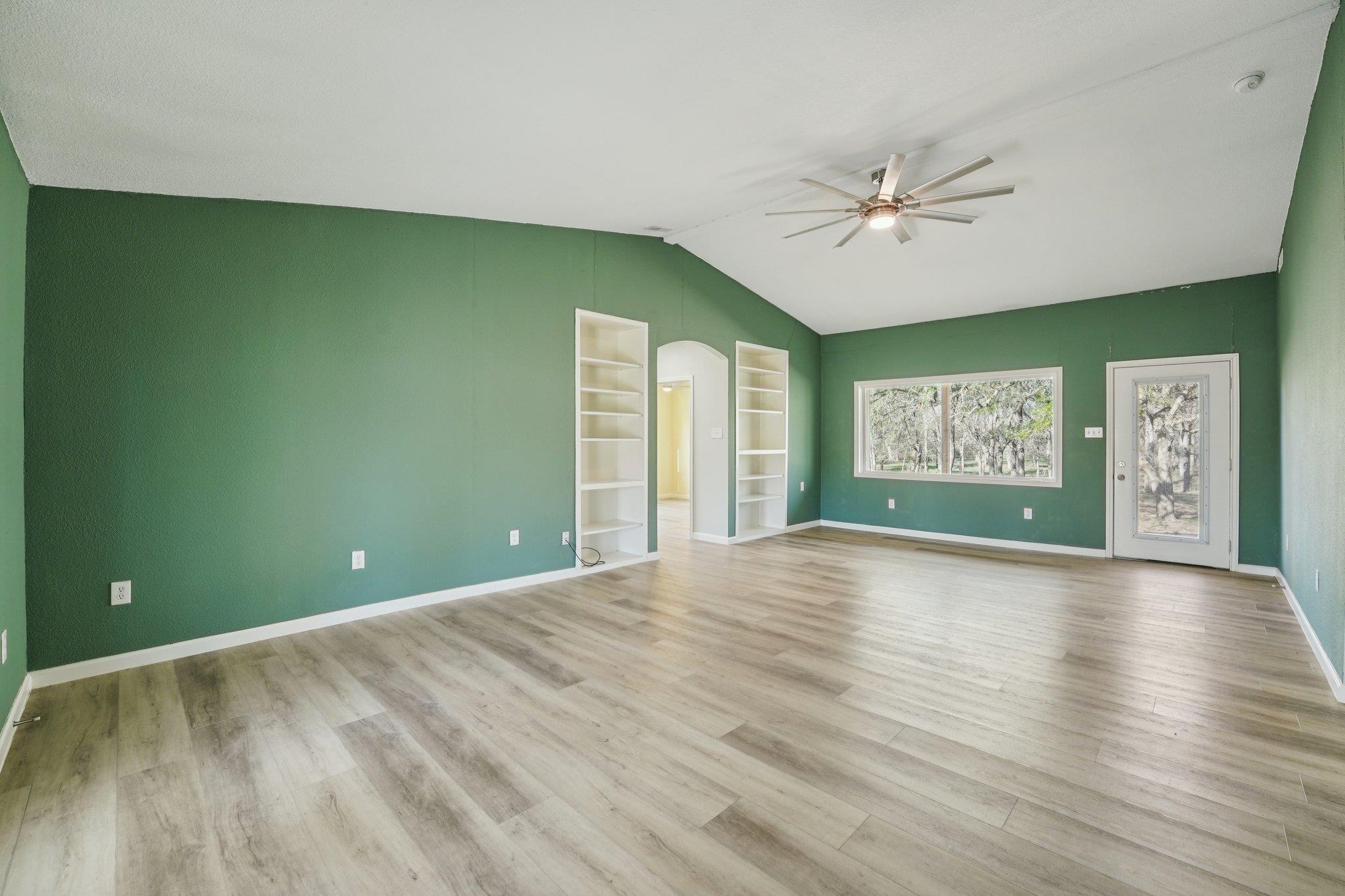 14985 Fm 86, Dale, TX 78616