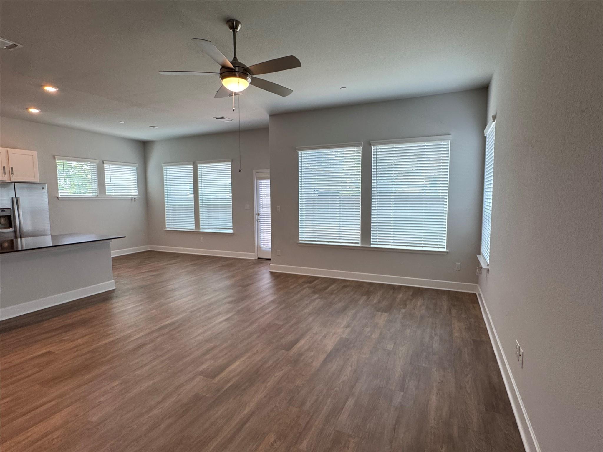 3000 Chisholm Trail Rd # 33, Round Rock, TX 78681