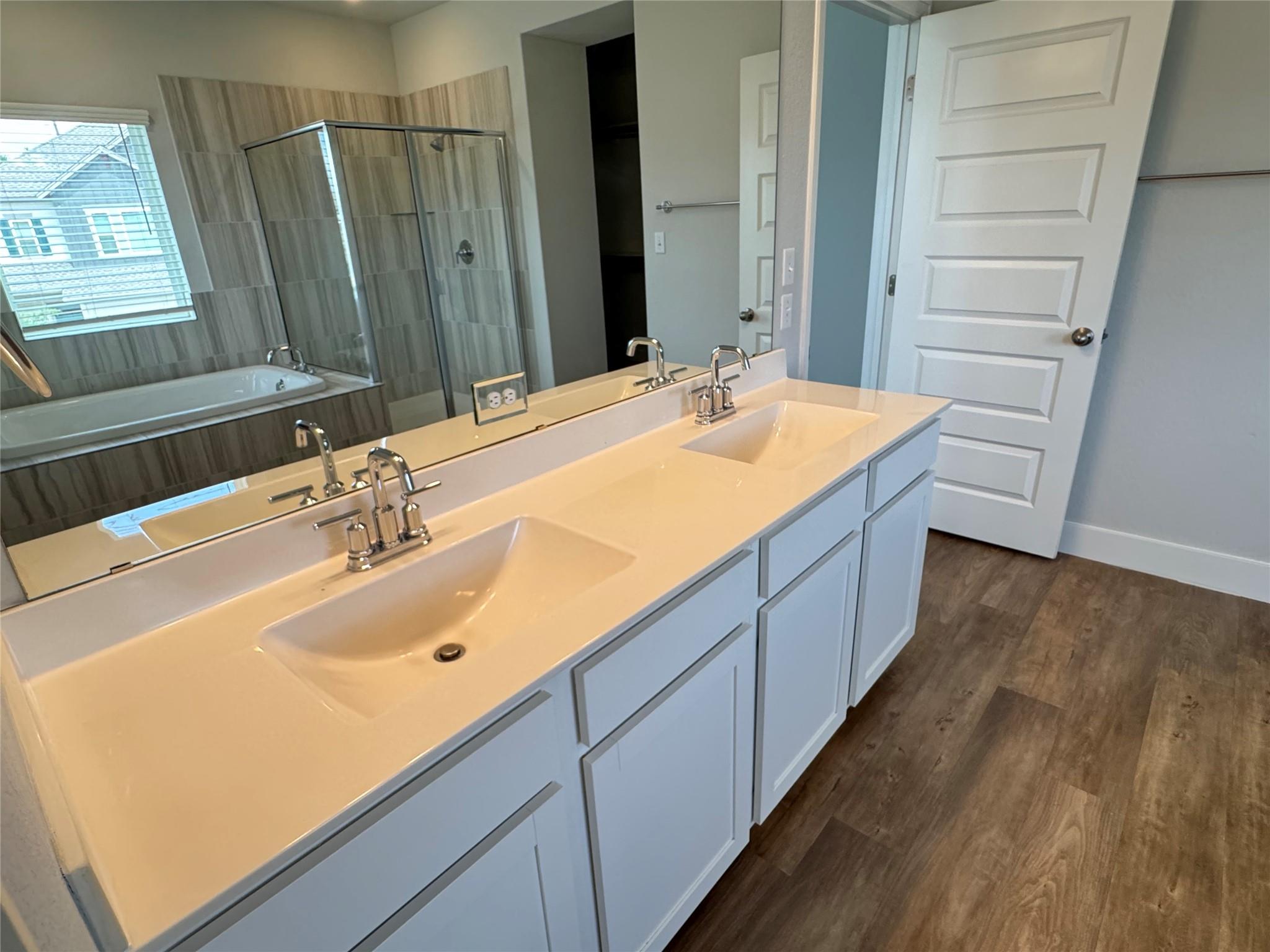 3000 Chisholm Trail Rd # 33, Round Rock, TX 78681