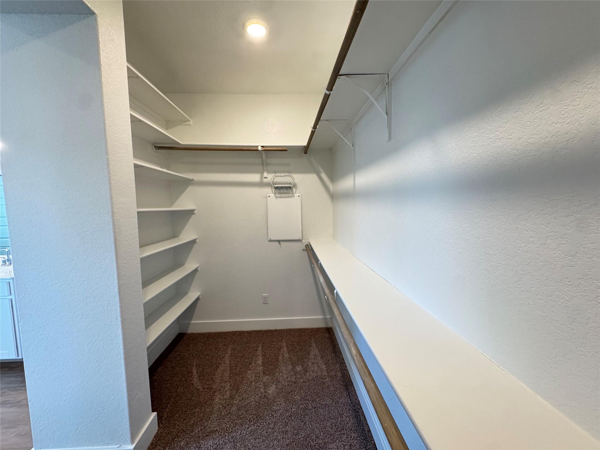 3000 Chisholm Trail Rd # 33, Round Rock, TX 78681