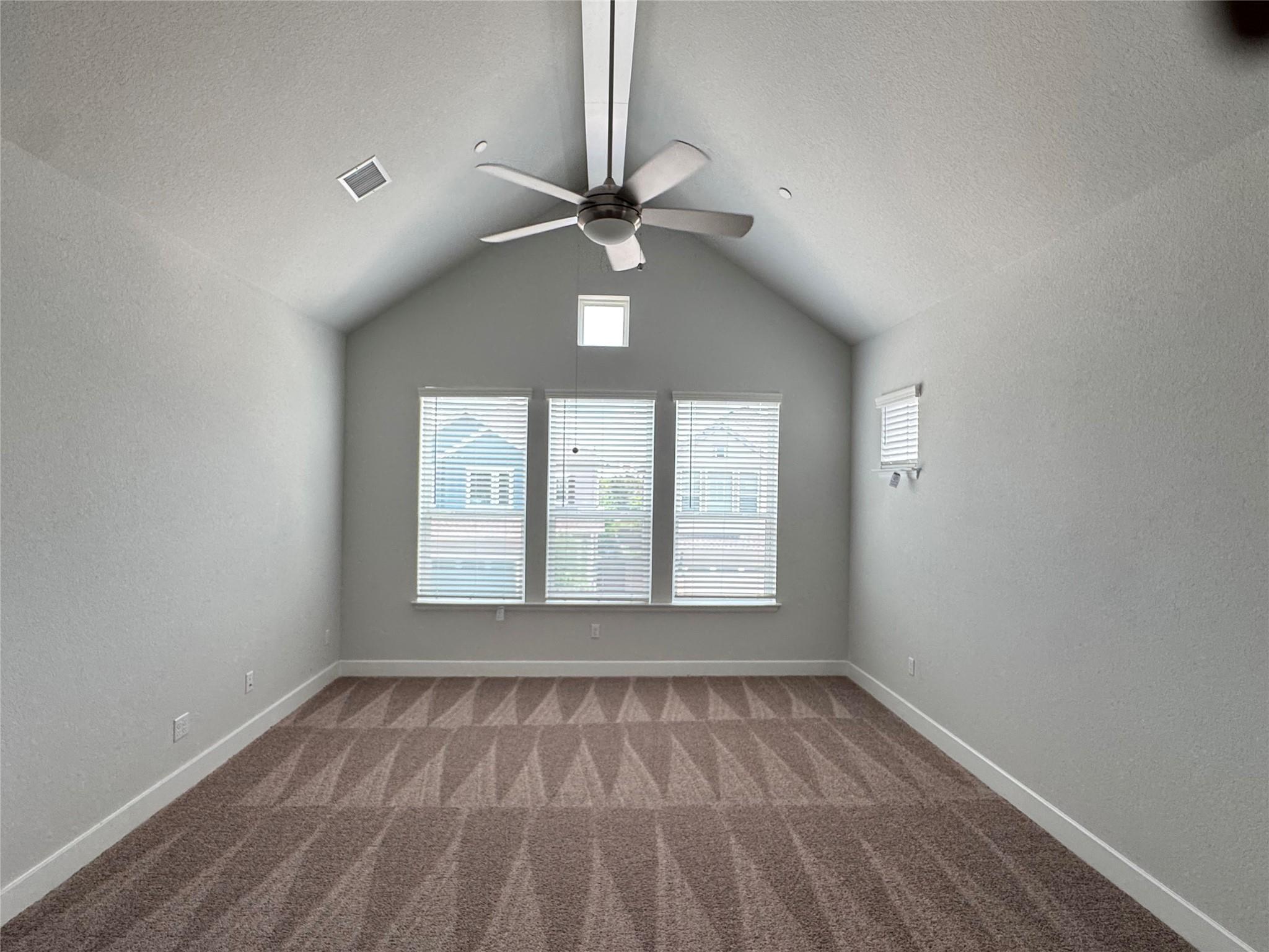 3000 Chisholm Trail Rd # 33, Round Rock, TX 78681