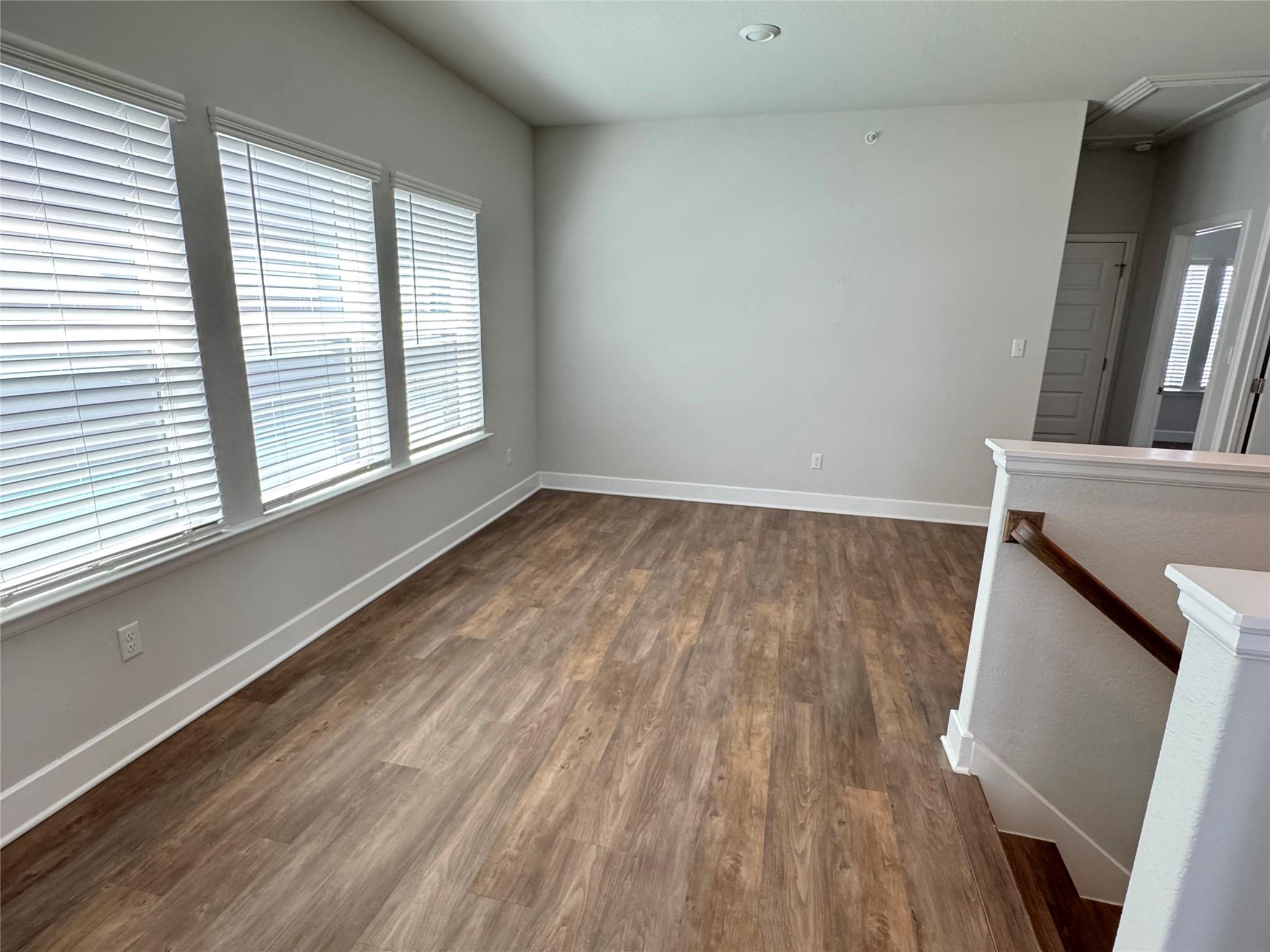 3000 Chisholm Trail Rd # 33, Round Rock, TX 78681