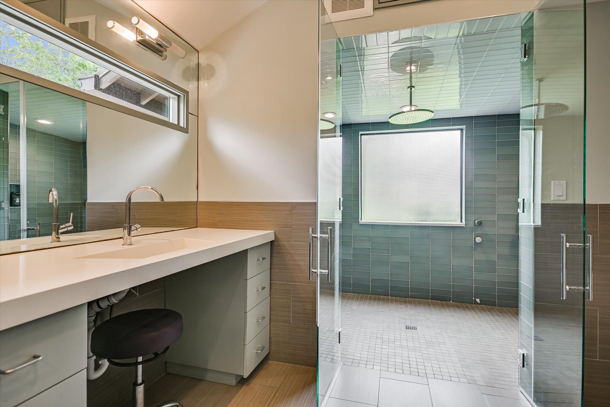 4901 Valley Oak Dr, Austin, TX 78731