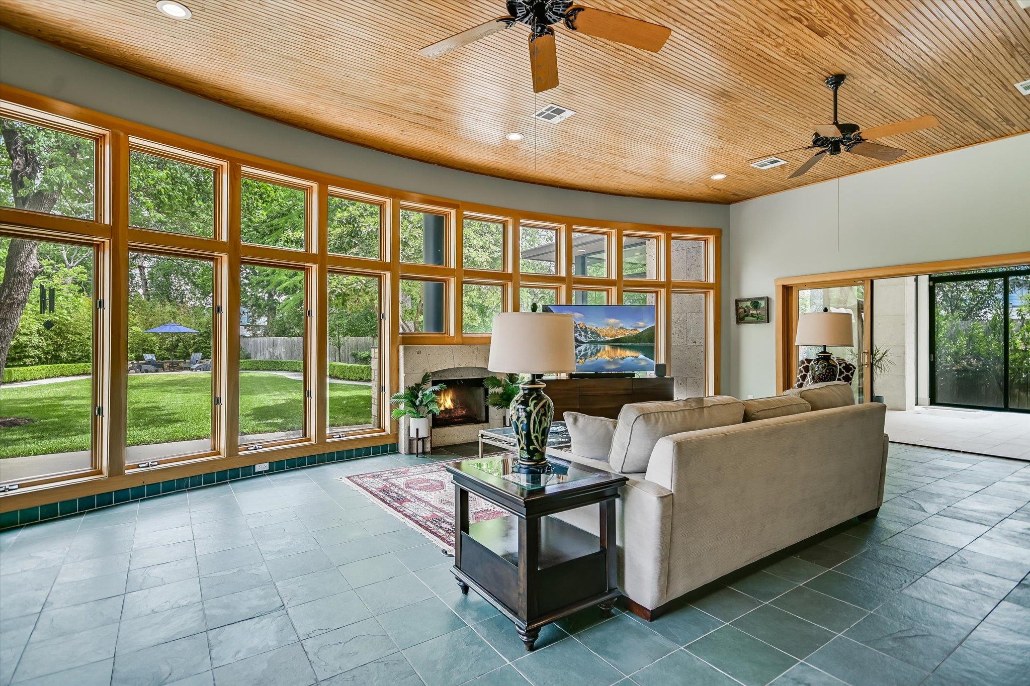 4901 Valley Oak Dr, Austin, TX 78731