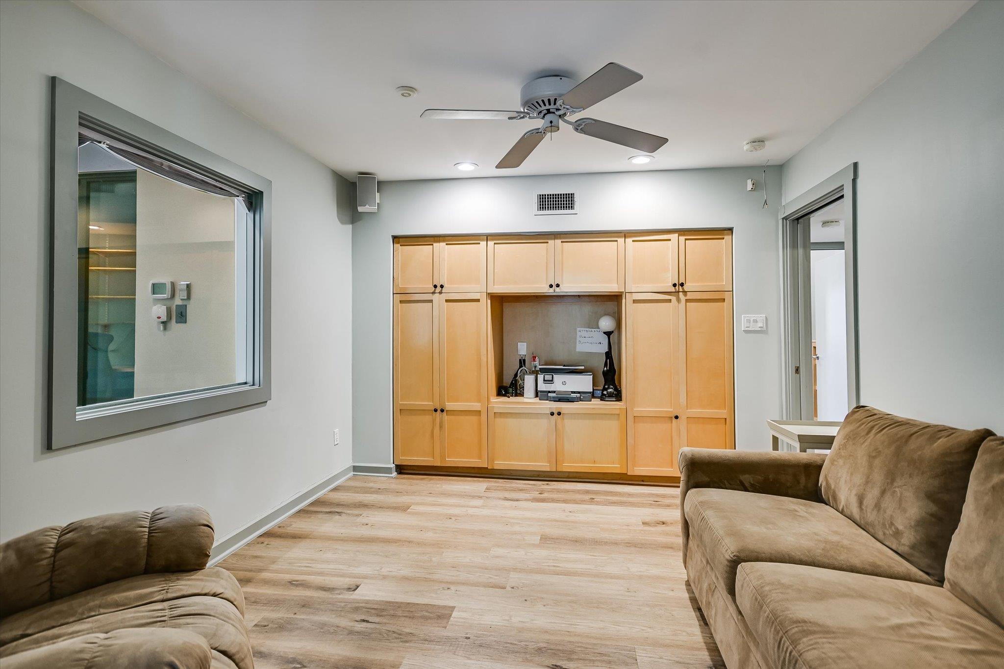 4901 Valley Oak Dr, Austin, TX 78731