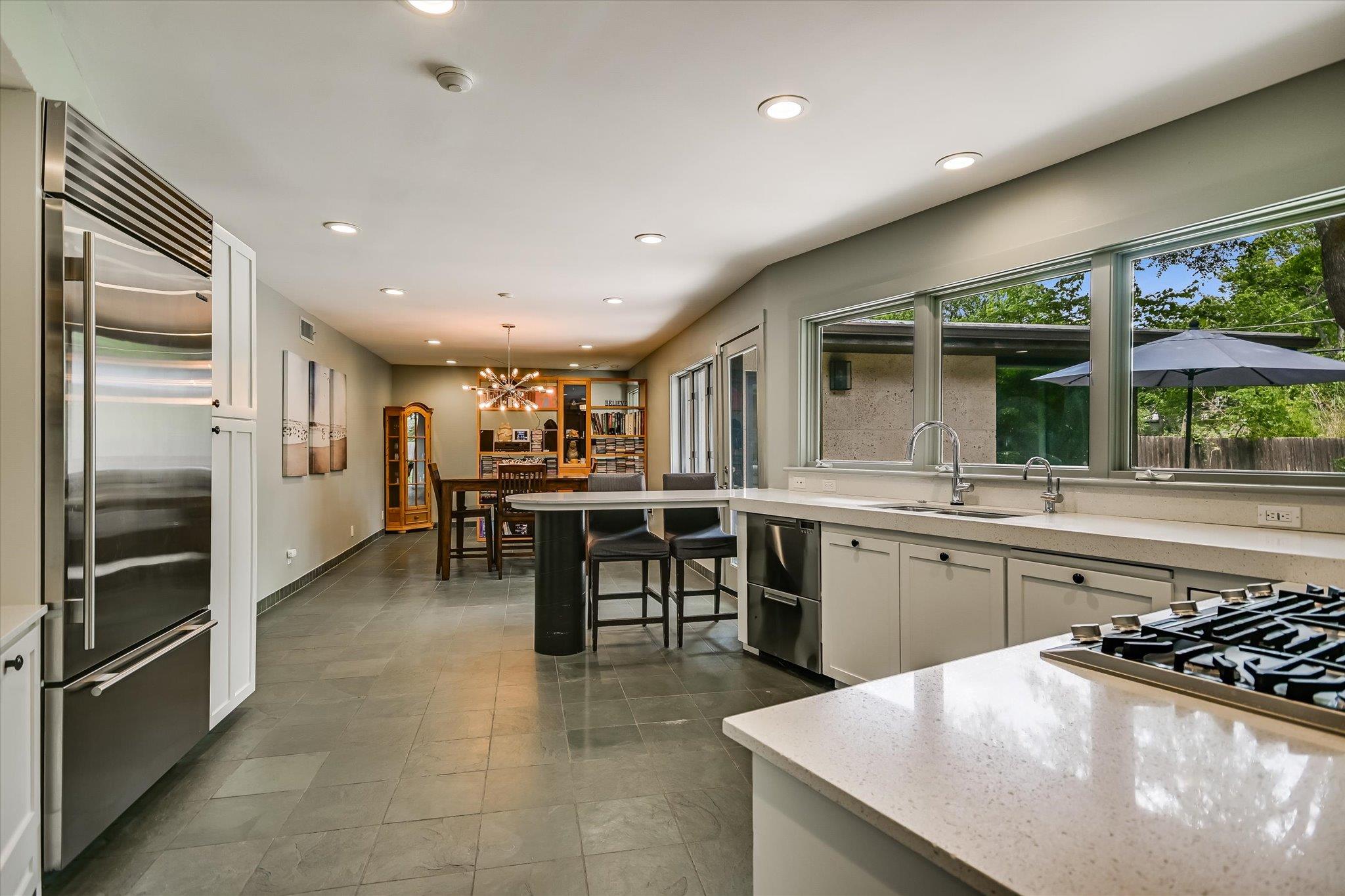 4901 Valley Oak Dr, Austin, TX 78731