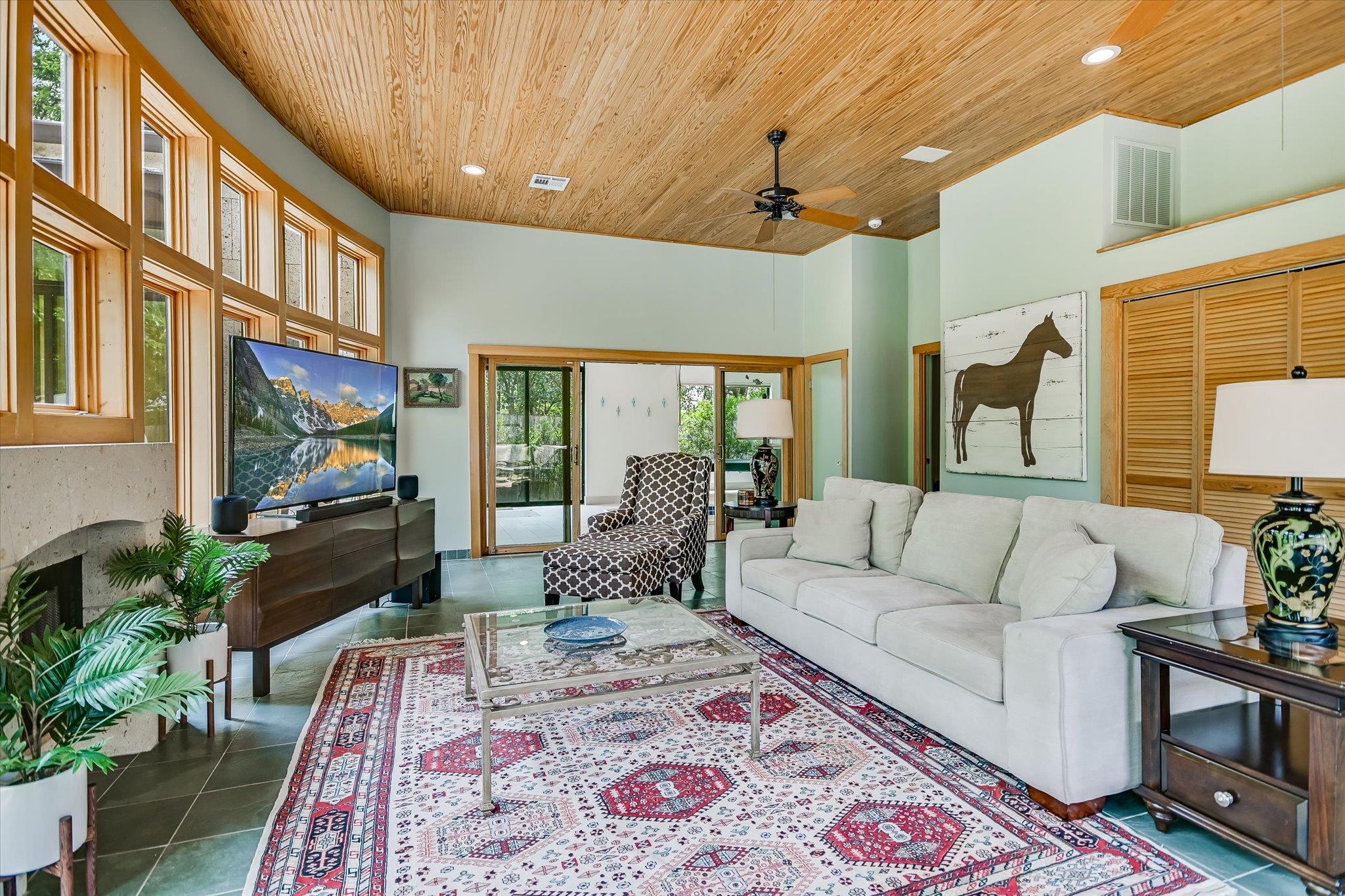 4901 Valley Oak Dr, Austin, TX 78731