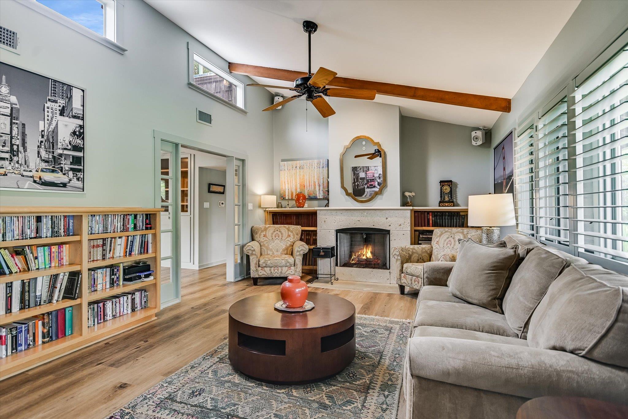 4901 Valley Oak Dr, Austin, TX 78731