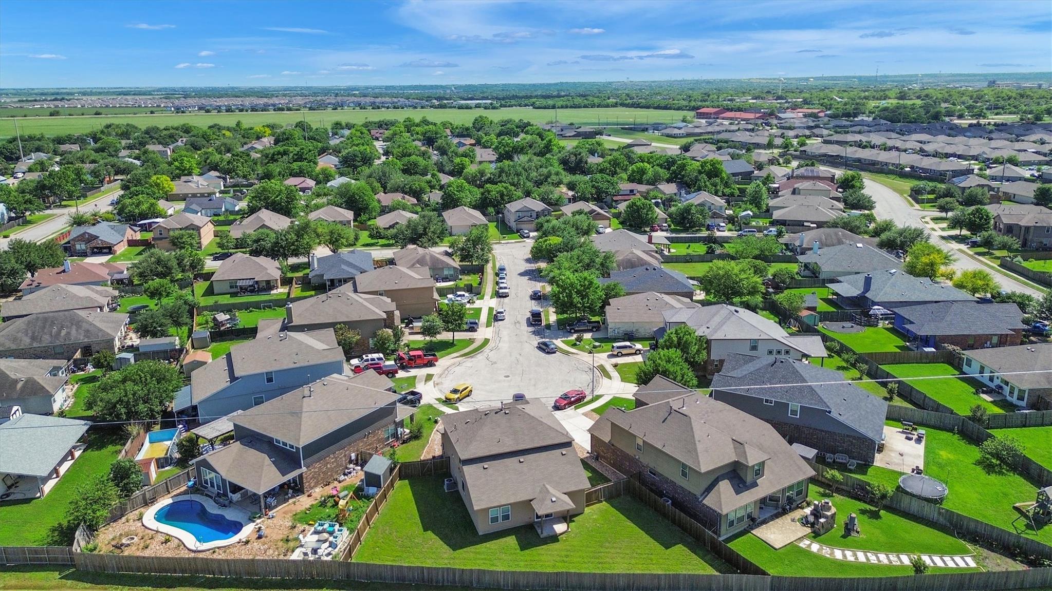 1212 Tricia Cv, Hutto, TX 78634