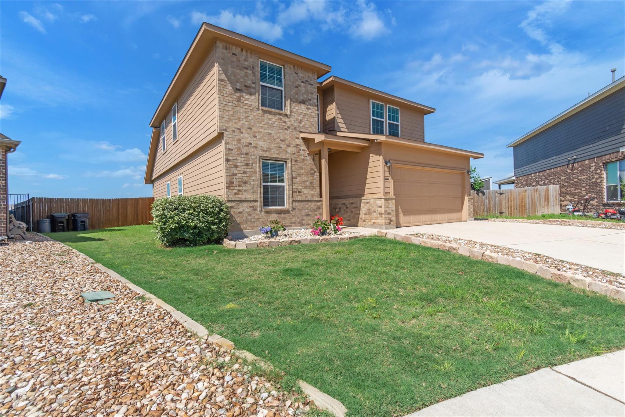 1212 Tricia Cv, Hutto, TX 78634