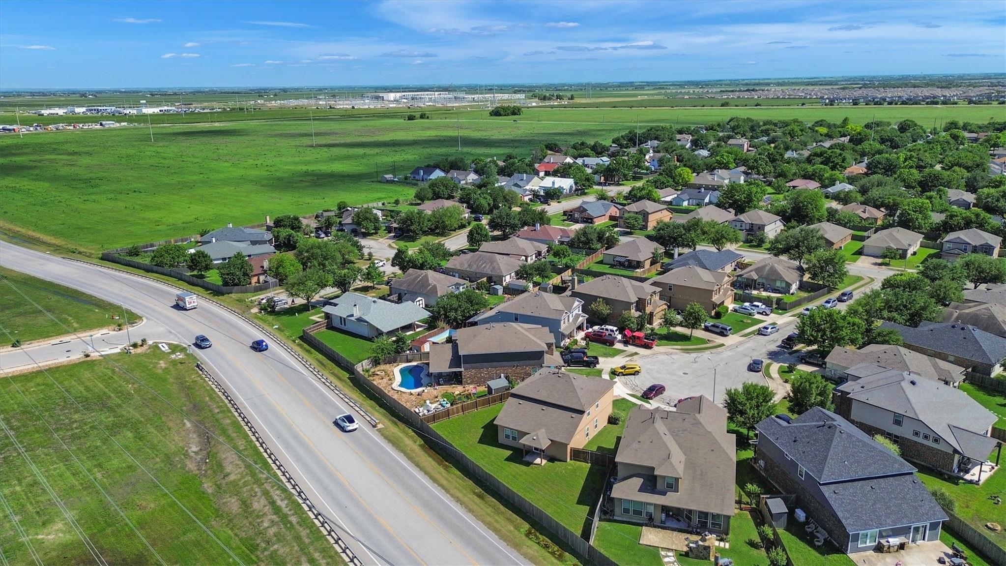 1212 Tricia Cv, Hutto, TX 78634