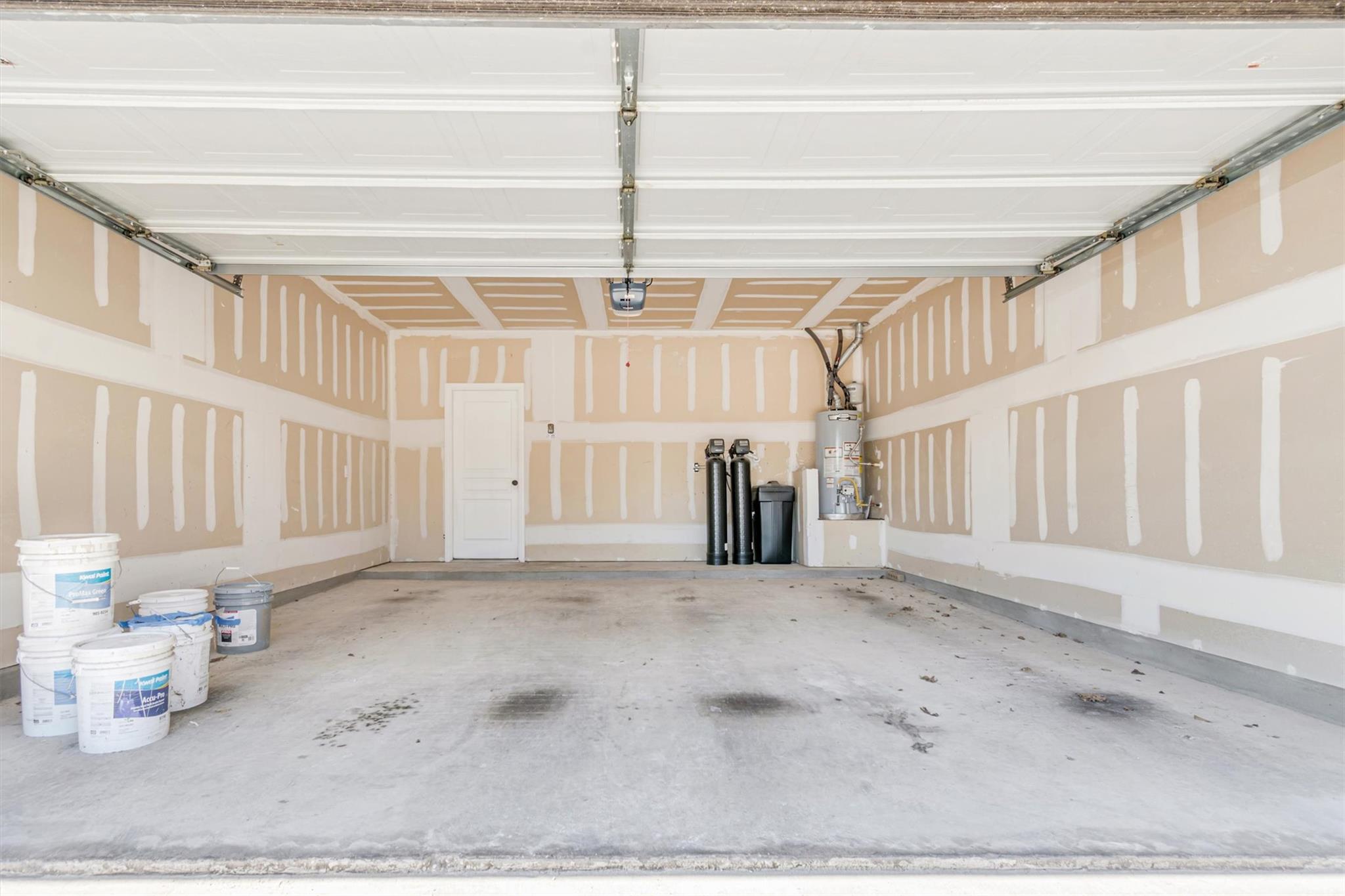 1212 Tricia Cv, Hutto, TX 78634