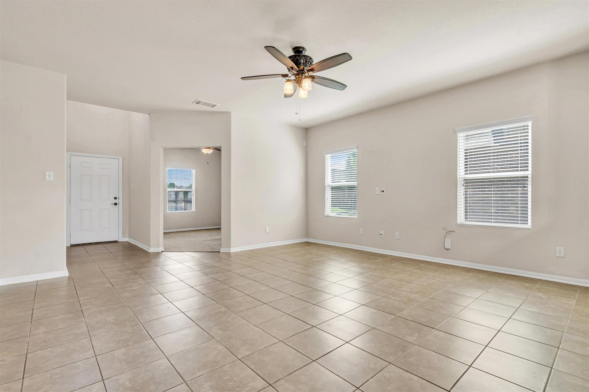 1212 Tricia Cv, Hutto, TX 78634