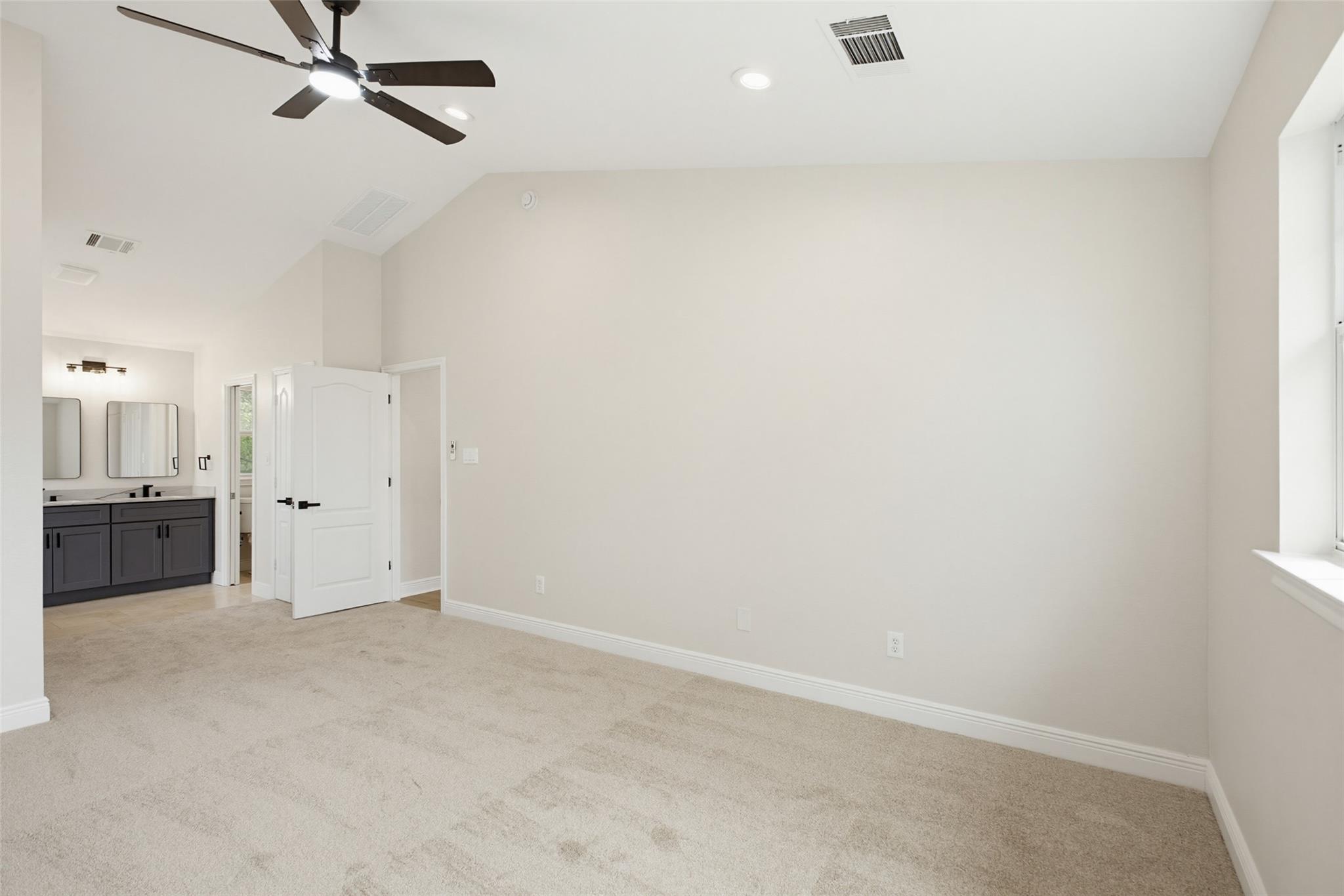 302 Deepwood Dr, Georgetown, TX 78628