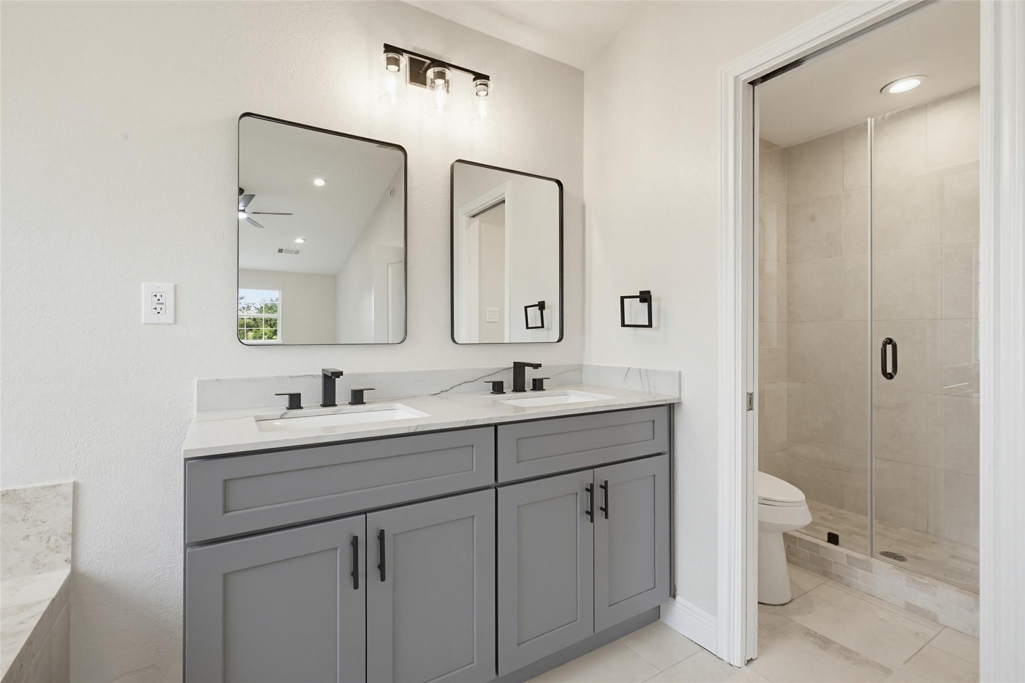 302 Deepwood Dr, Georgetown, TX 78628