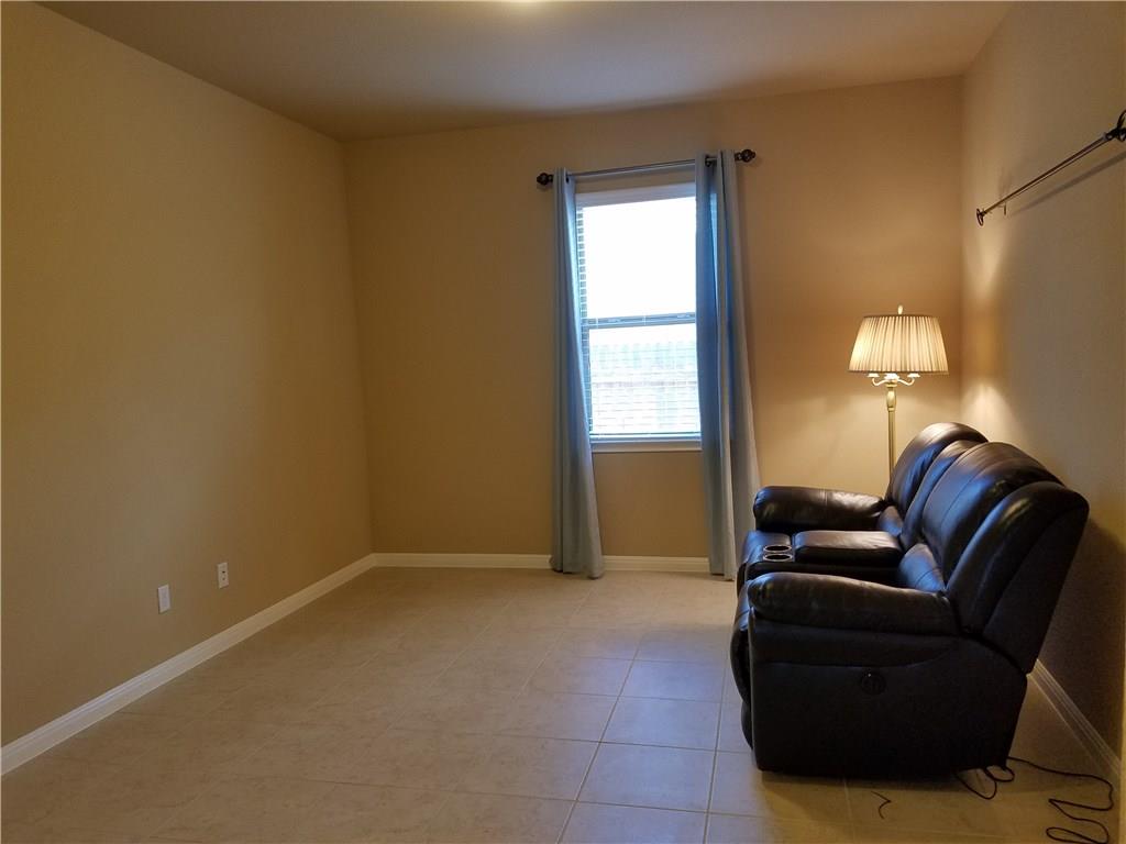 743 Easton Dr, San Marcos, TX 78666