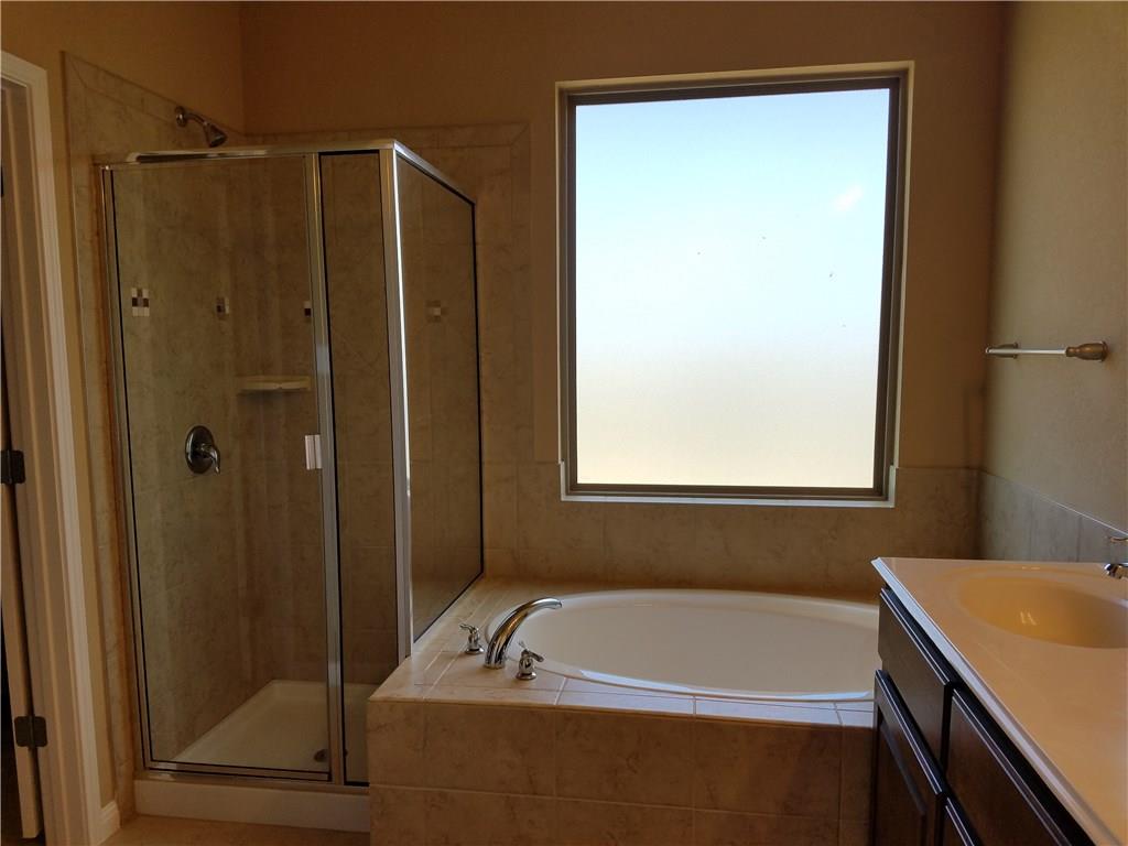 743 Easton Dr, San Marcos, TX 78666