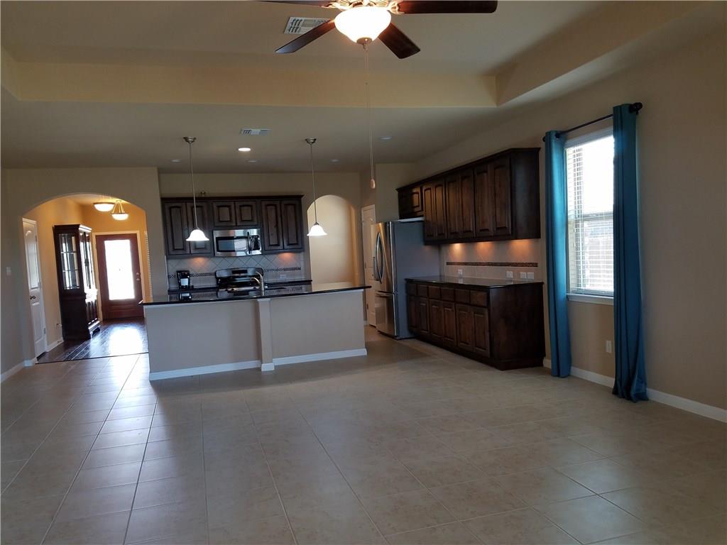 743 Easton Dr, San Marcos, TX 78666