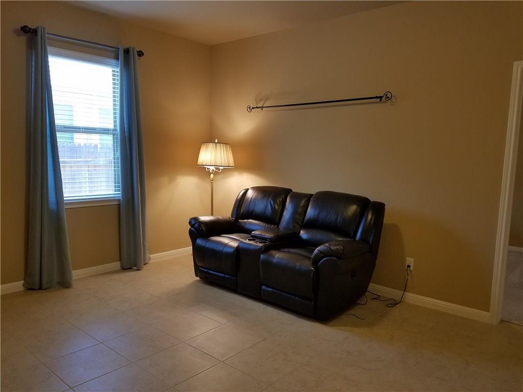 743 Easton Dr, San Marcos, TX 78666