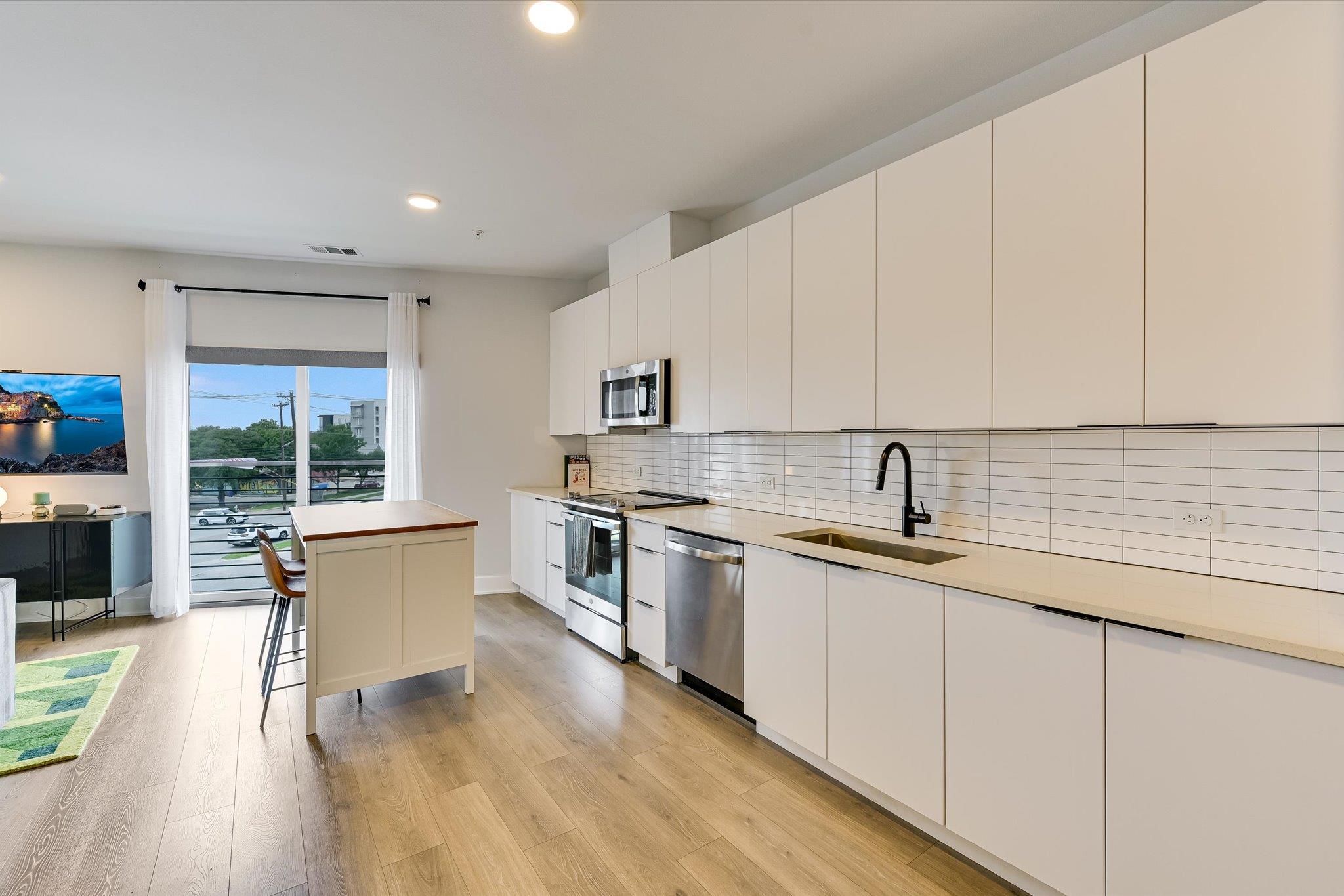 2220 Webberville Rd # 308, Austin, TX 78702