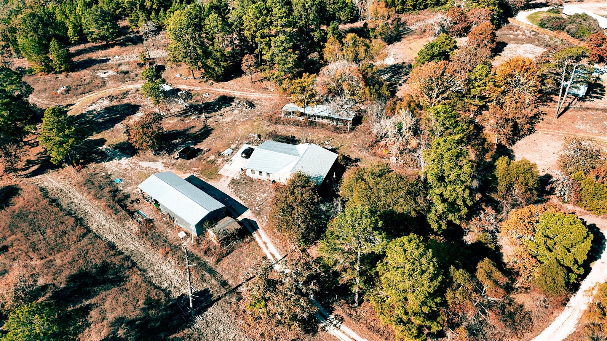 151 Palamino Ct, Paige, TX 78659