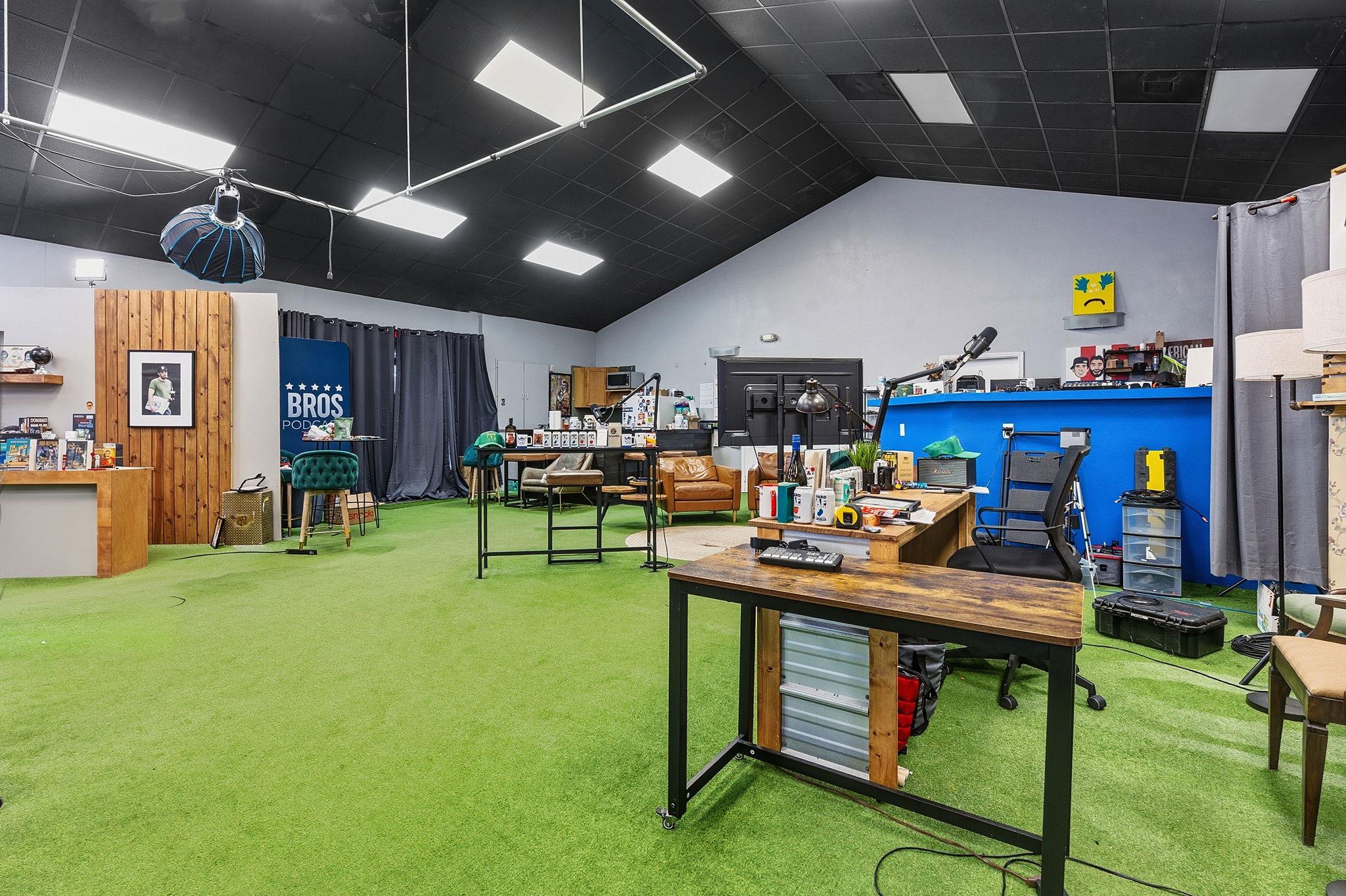 9221 Highway 290 W, Austin, TX 78736