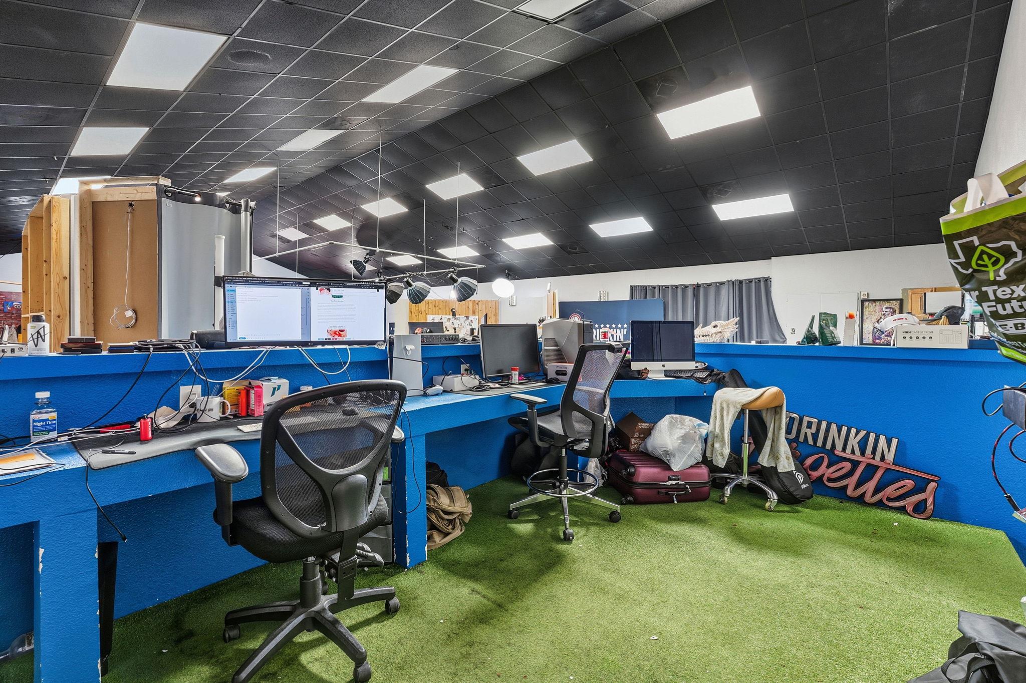 9221 Highway 290 W, Austin, TX 78736