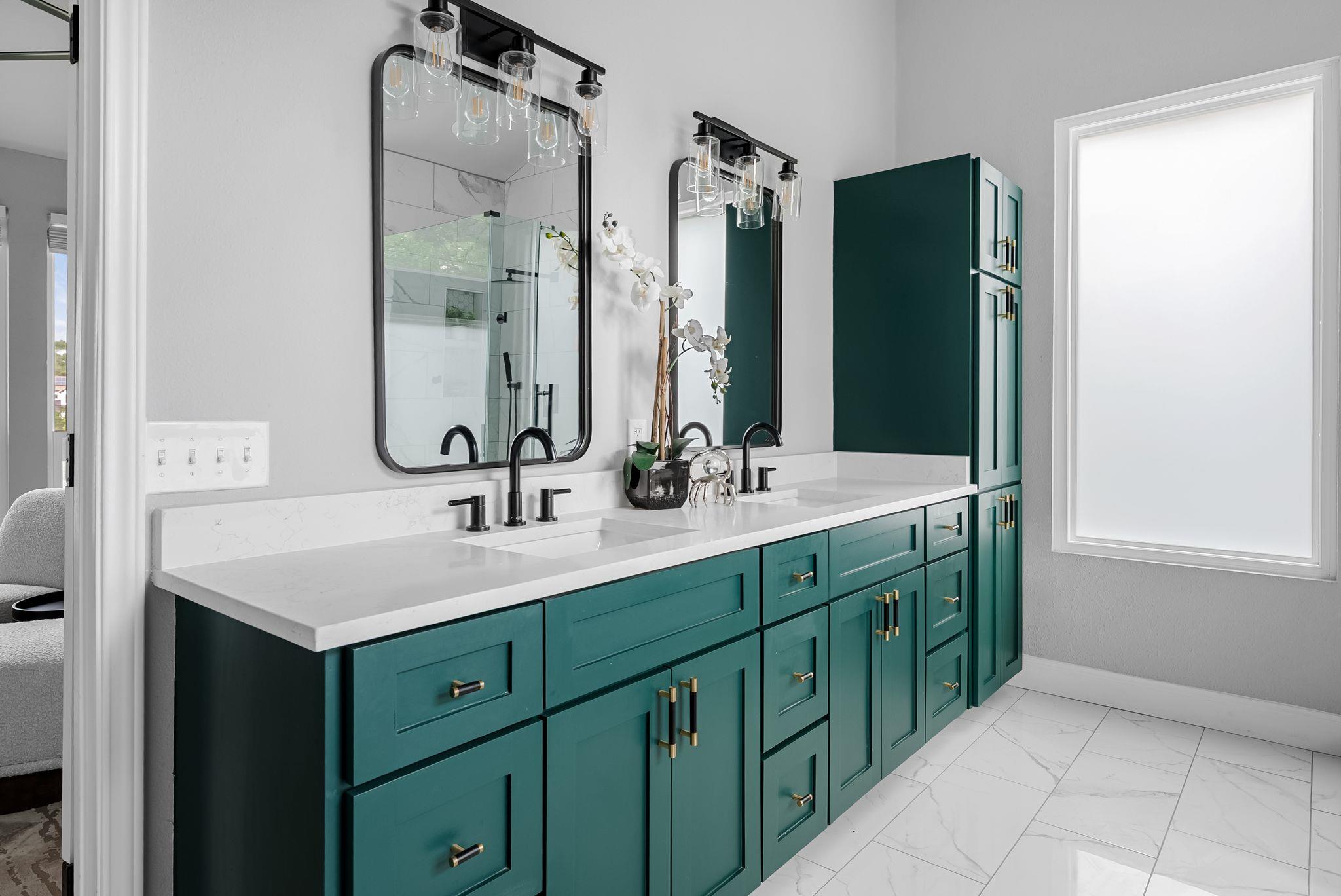 123 Top O The Lake Dr, Lakeway, TX 78734