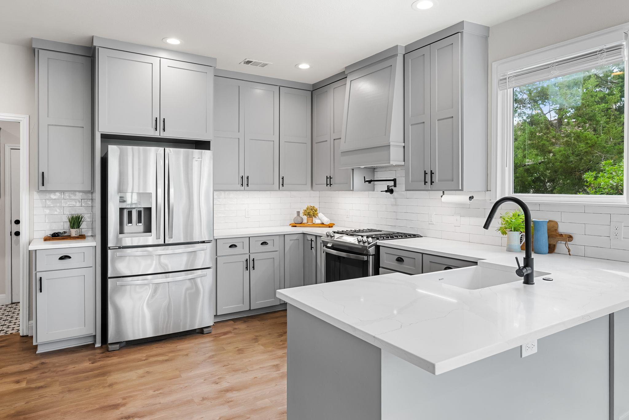 123 Top O The Lake Dr, Lakeway, TX 78734