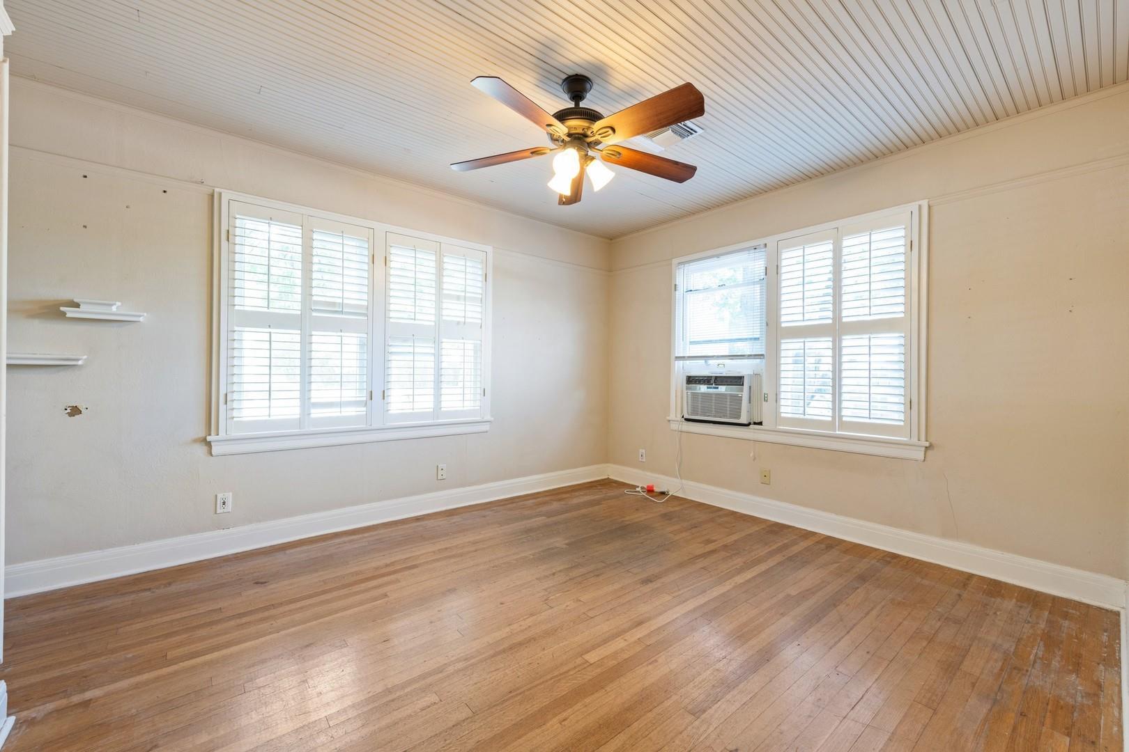 921 E 37 St # A&B, Austin, TX 78705