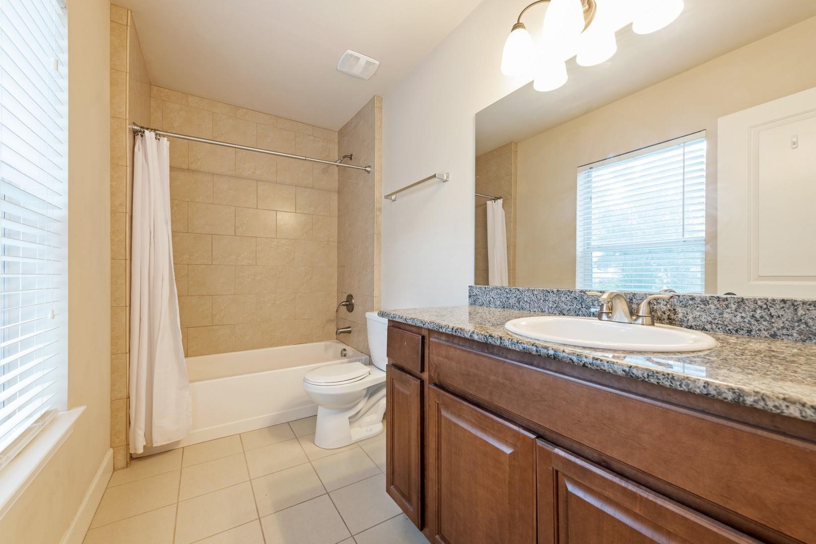 921 E 37 St # A&B, Austin, TX 78705