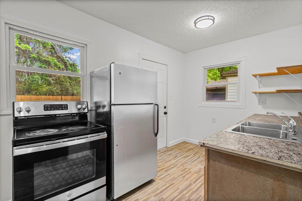 2206 Rountree Dr, Austin, TX 78722