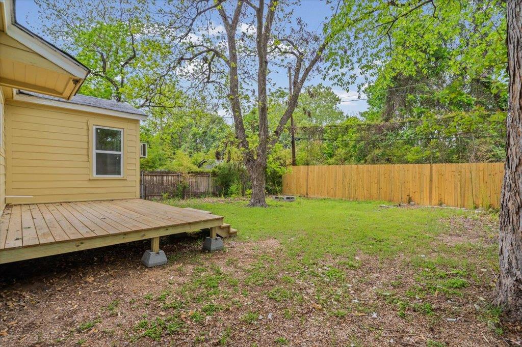 2206 Rountree Dr, Austin, TX 78722