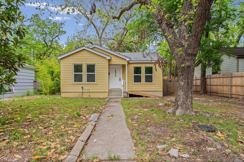 2206 Rountree Dr, Austin, TX 78722