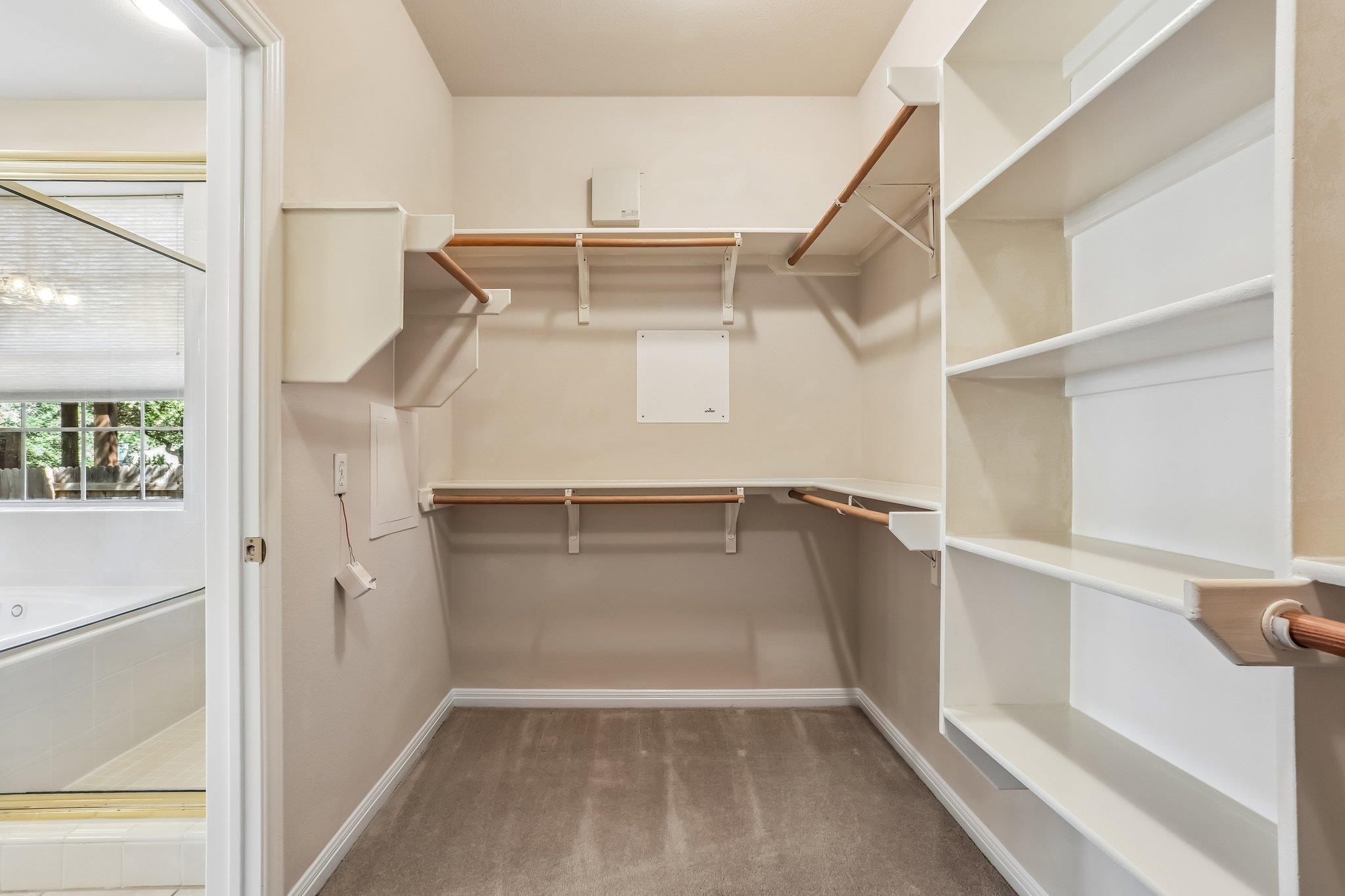 15008 Thatcher Dr, Austin, TX 78717