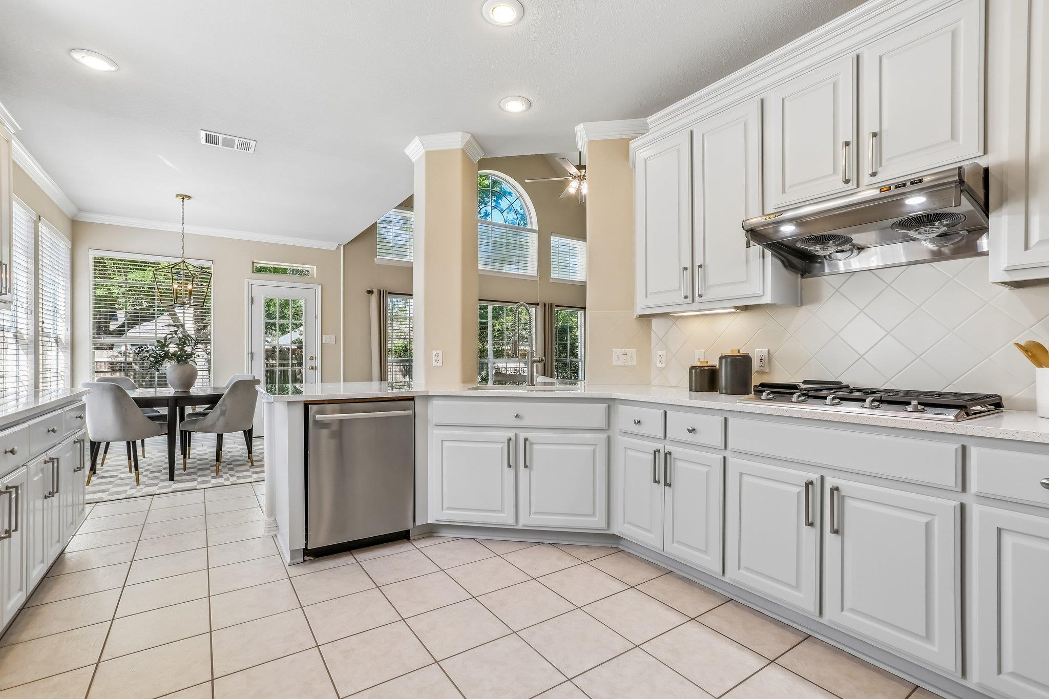 15008 Thatcher Dr, Austin, TX 78717