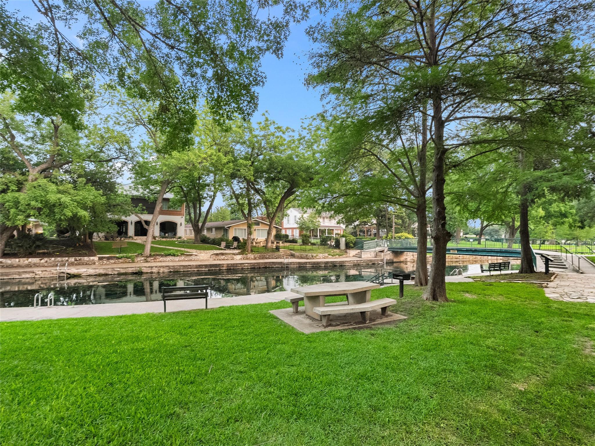299 W Edgewater Ter, New Braunfels, TX 78130