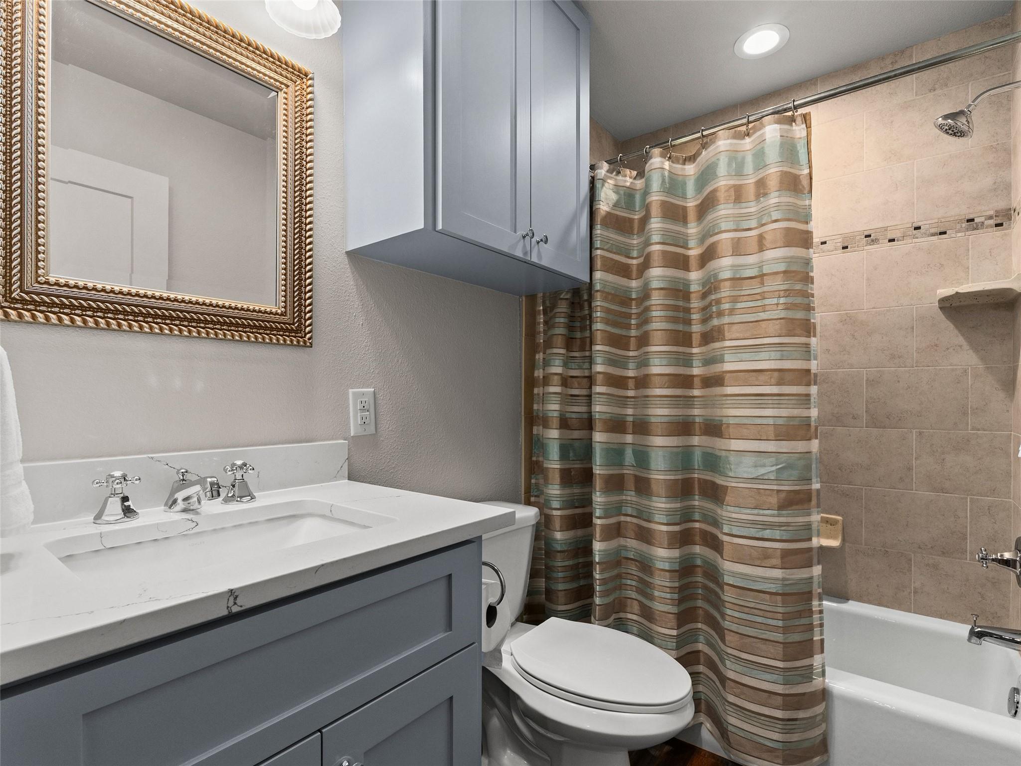 299 W Edgewater Ter, New Braunfels, TX 78130