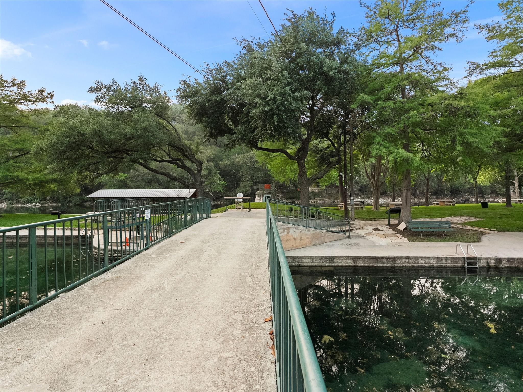 299 W Edgewater Ter, New Braunfels, TX 78130