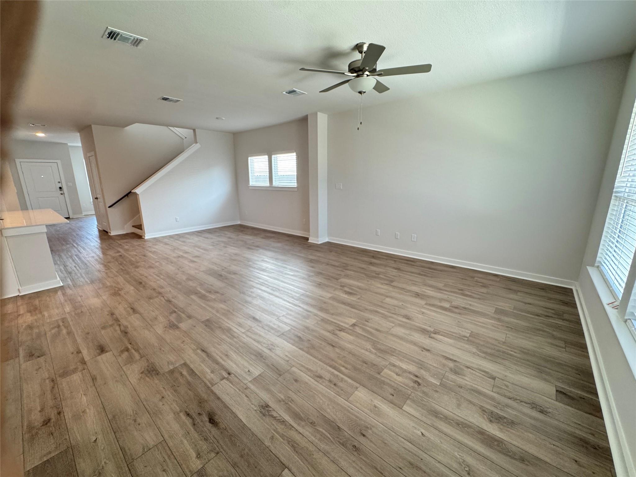 112 Corn Ln, Hutto, TX 78634