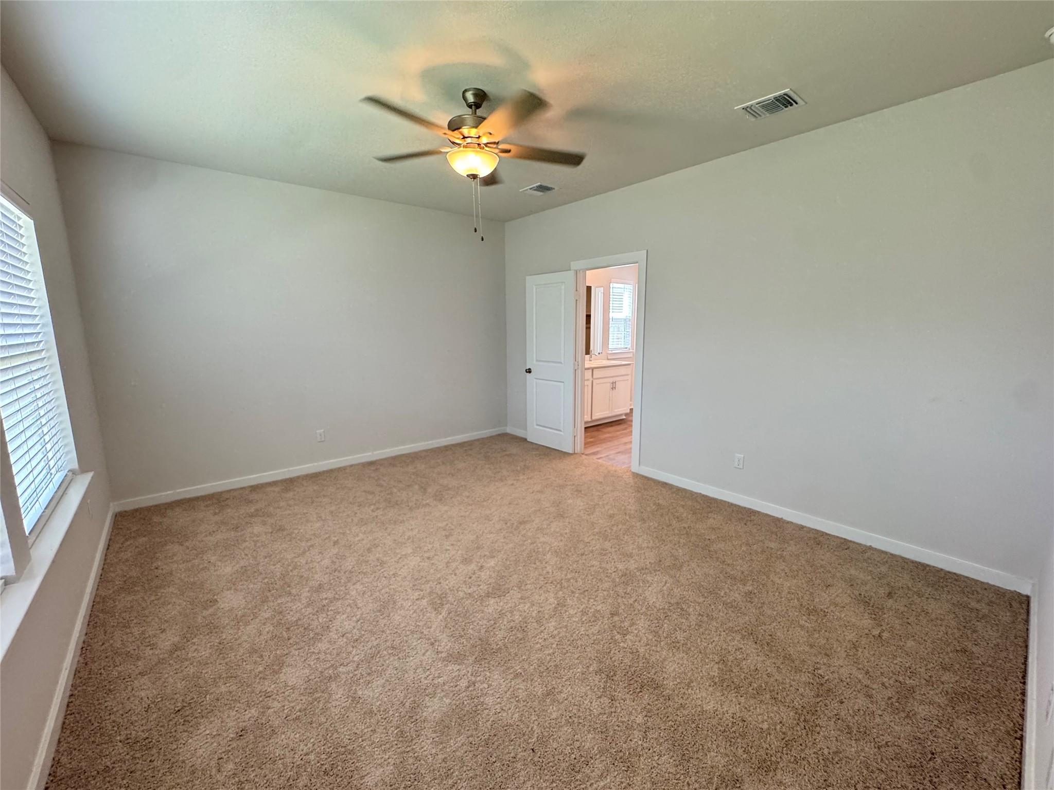 112 Corn Ln, Hutto, TX 78634