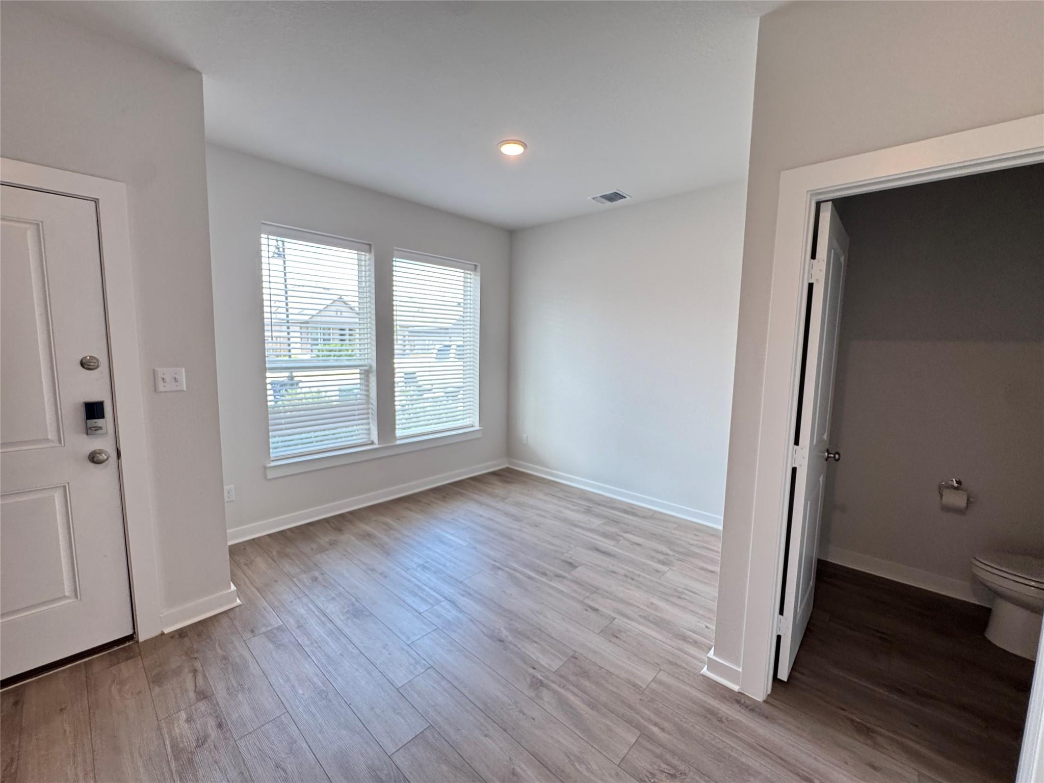 112 Corn Ln, Hutto, TX 78634