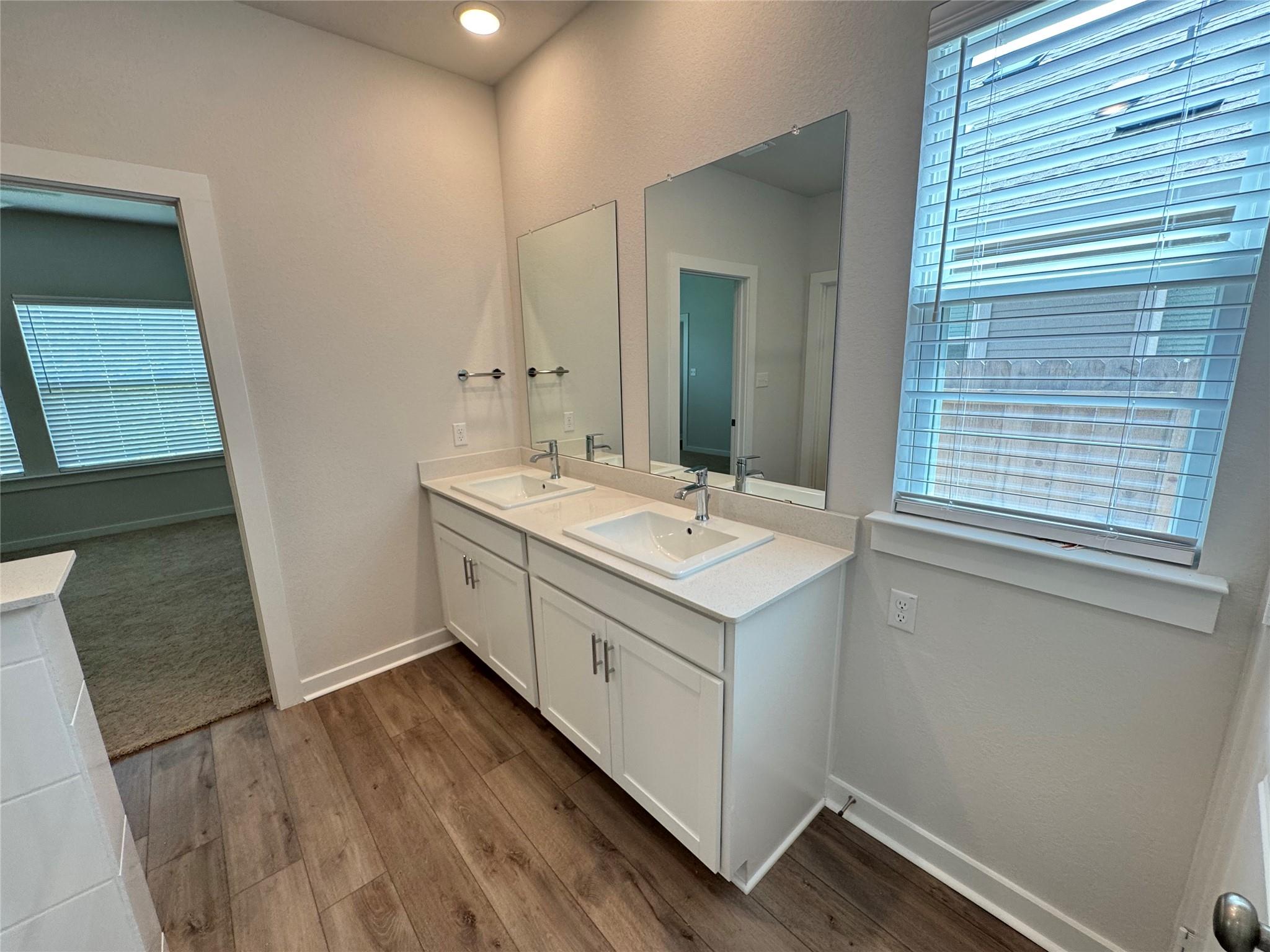 112 Corn Ln, Hutto, TX 78634