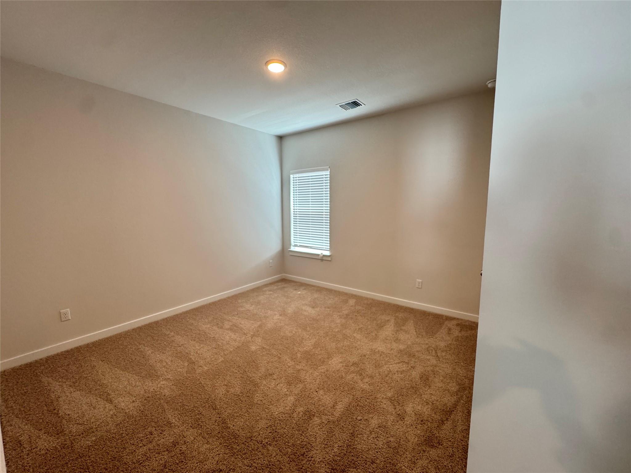 112 Corn Ln, Hutto, TX 78634