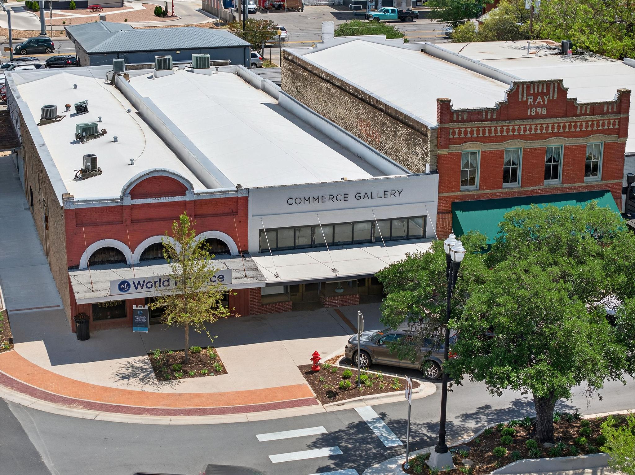 621 S Main St, Lockhart, TX 78644