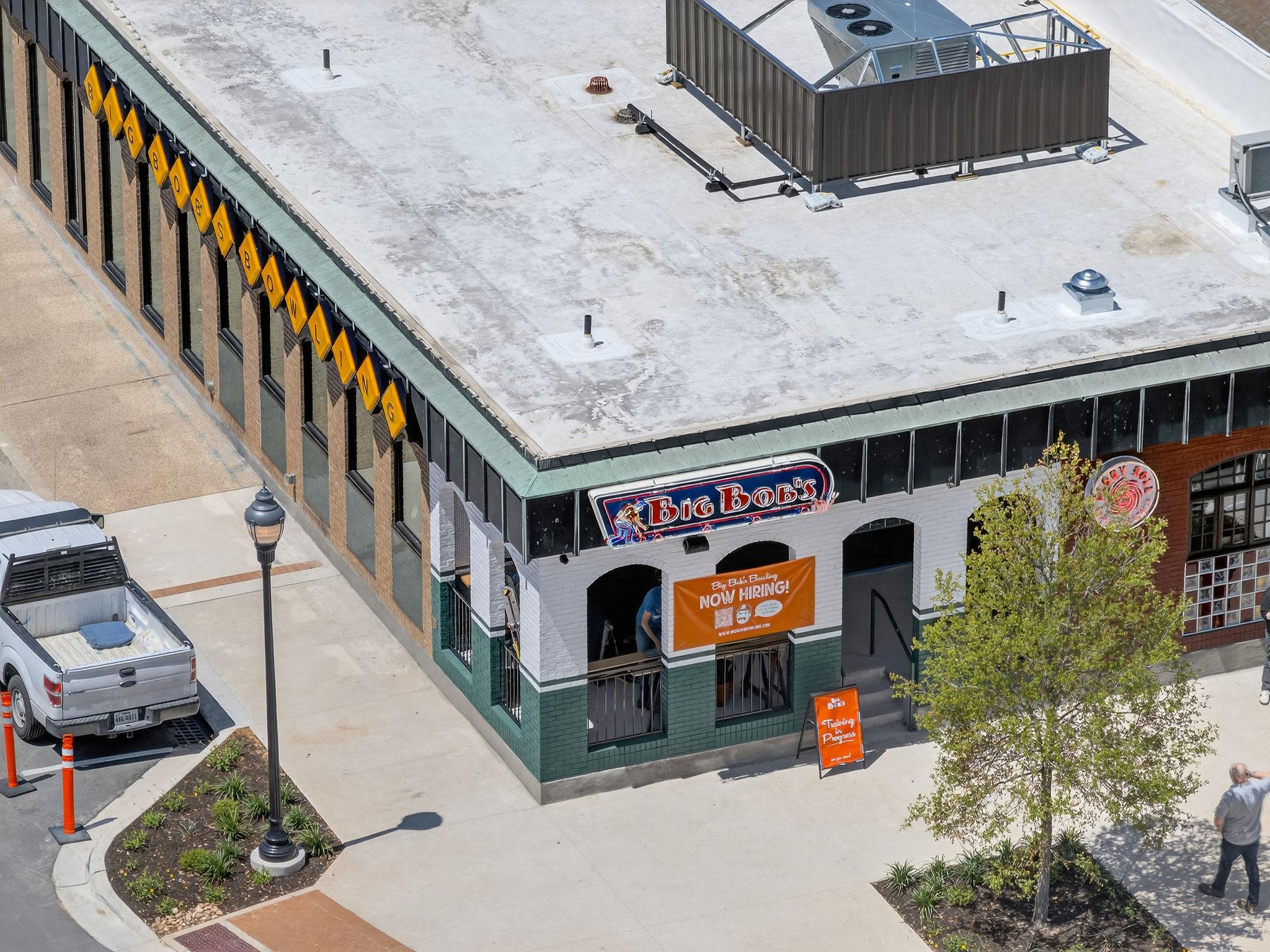 621 S Main St, Lockhart, TX 78644