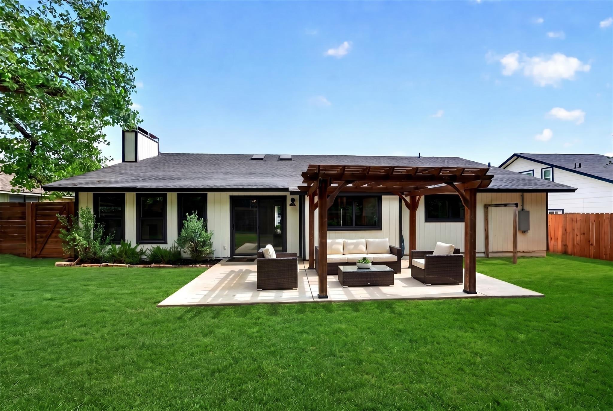 6703 Danwood Dr, Austin, TX 78759