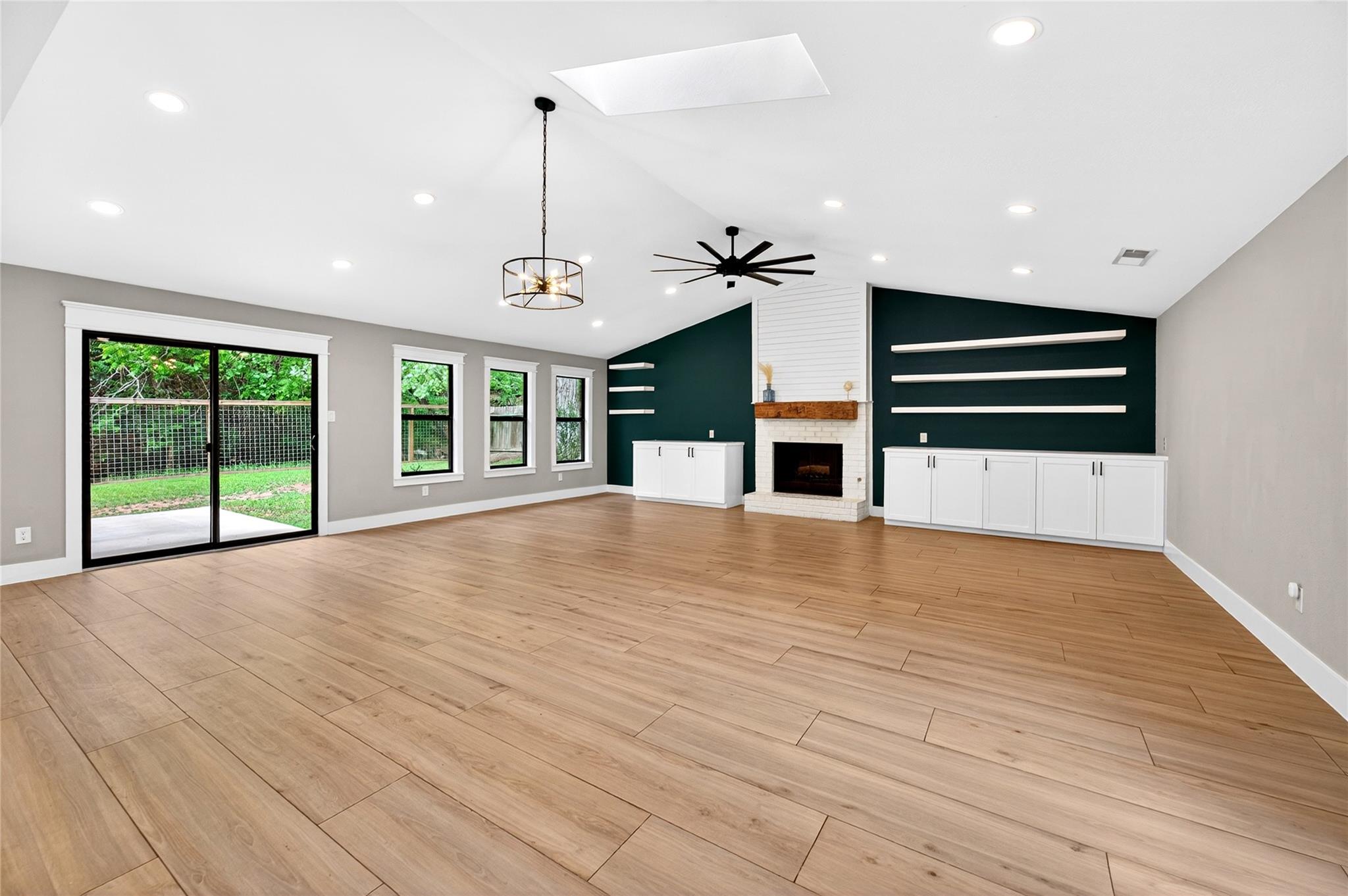 6703 Danwood Dr, Austin, TX 78759